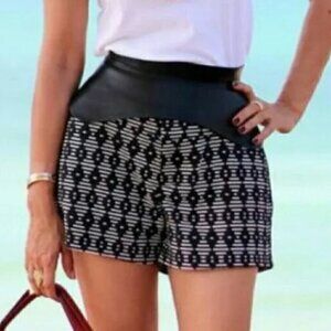 OLD NAVY Jacquard Shorts Diamond Geo Geometric Black Cream Ivory Aztec Tribal 2